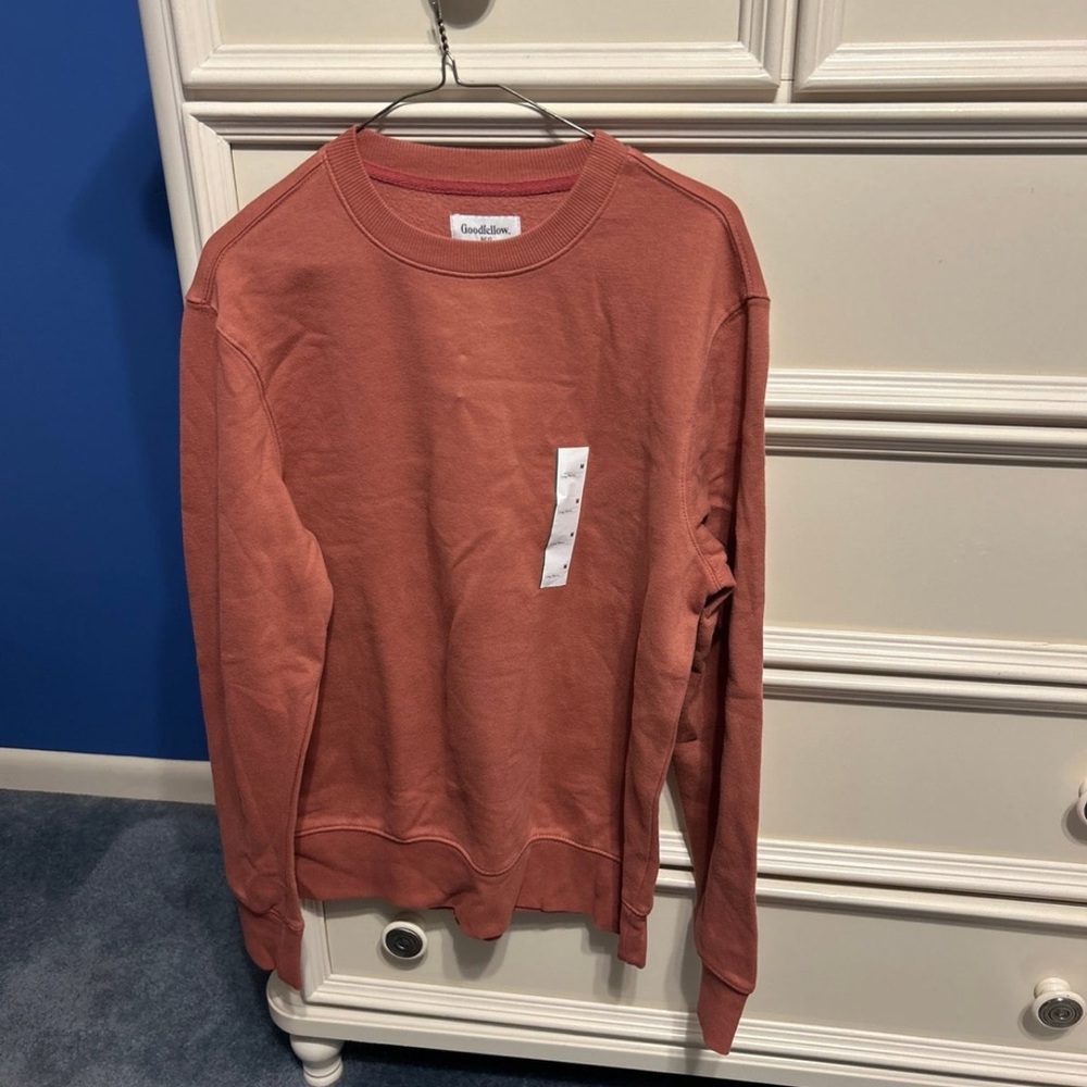 Men’s crewneck sweatshirt